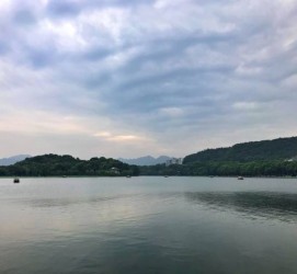 广安杭州自助游(杭州自助游旅游攻略)