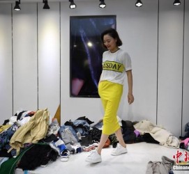 广安兼职模特试衣服(兼职做试衣模特好吗)