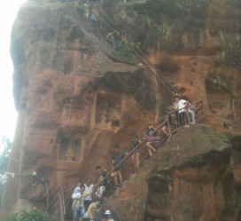 广安乐山旅游攻略(乐山旅游攻略自由行路线推荐)