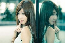 广安上海绝色美眉兼职伴游(上海雇用高端伴游一天20万)