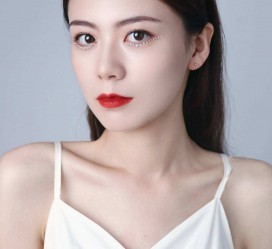 广安兼职模特要打点模卡吗(兼职做模特要交钱拍模卡)