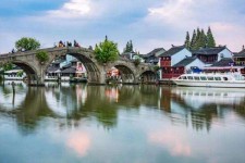 广安上海旅游攻略(上海旅游攻略手抄报)