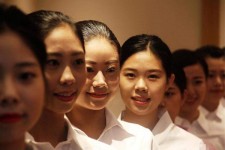 广安私人伴游招聘 度假区万元月薪招“泳装伴游”