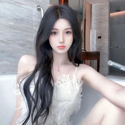 广安伴游女生吴悠的资料