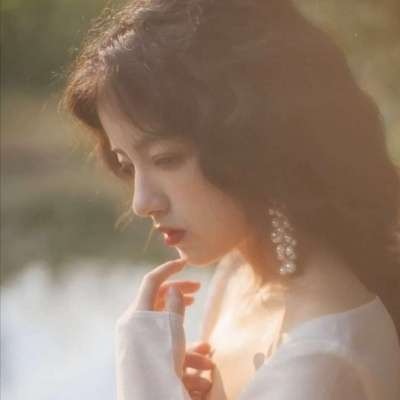 广安伴游女生雷花蕊的资料
