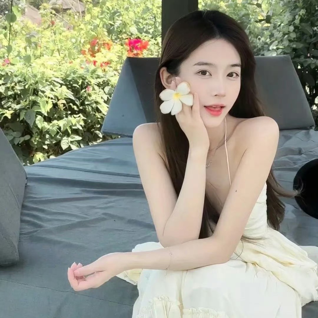 广安伴游女生Claire的资料