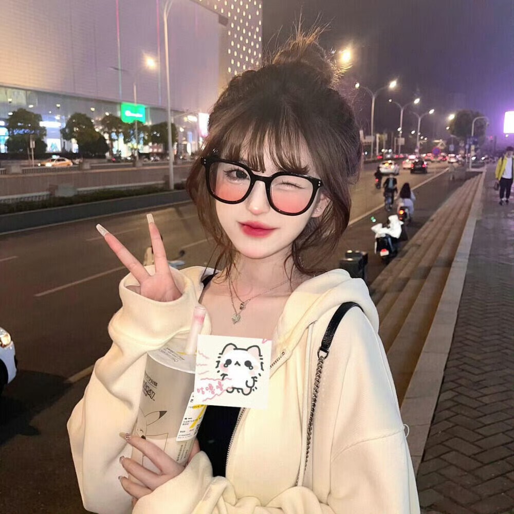 广安伴游女生KIKI的资料