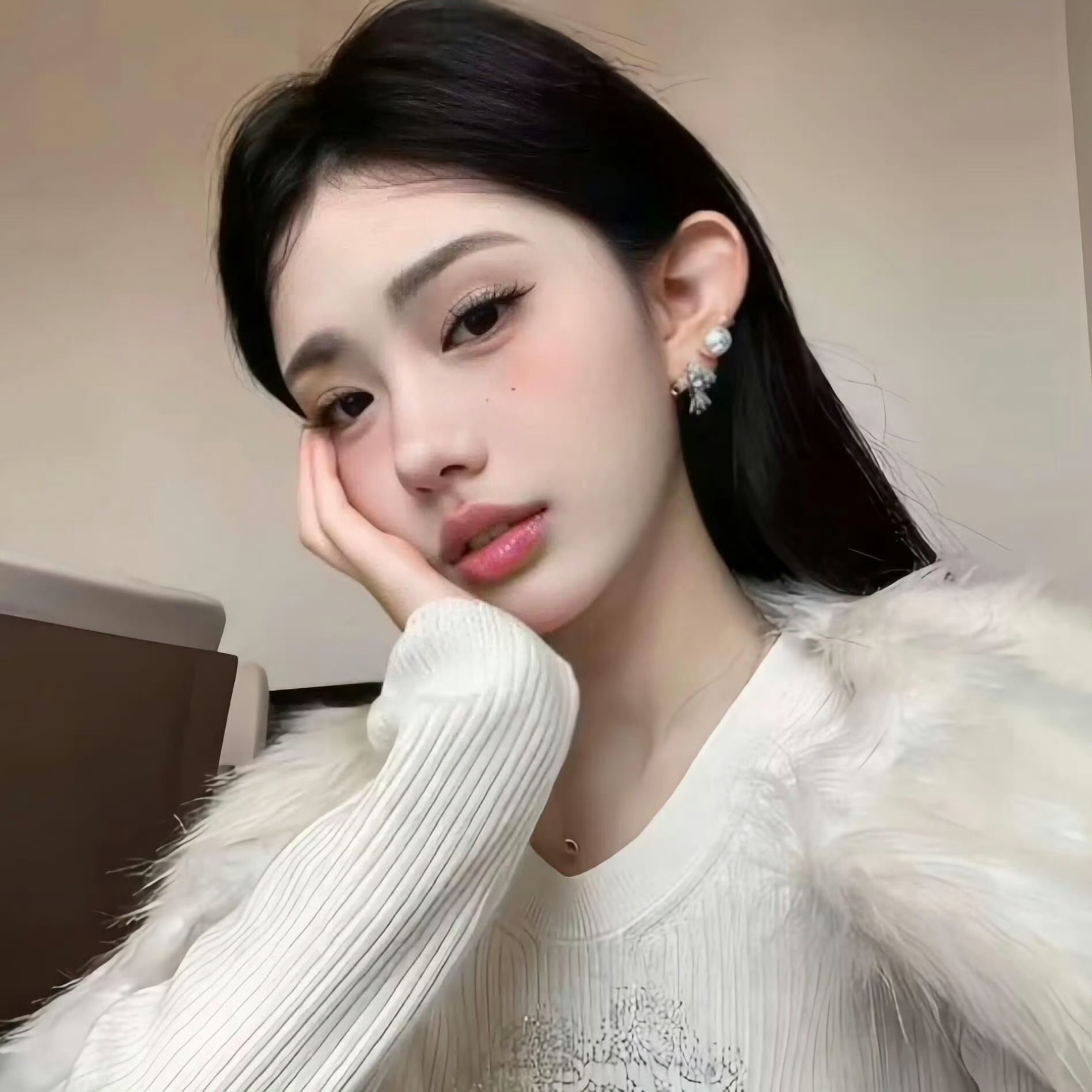 广安伴游女生沈梦蝶的资料