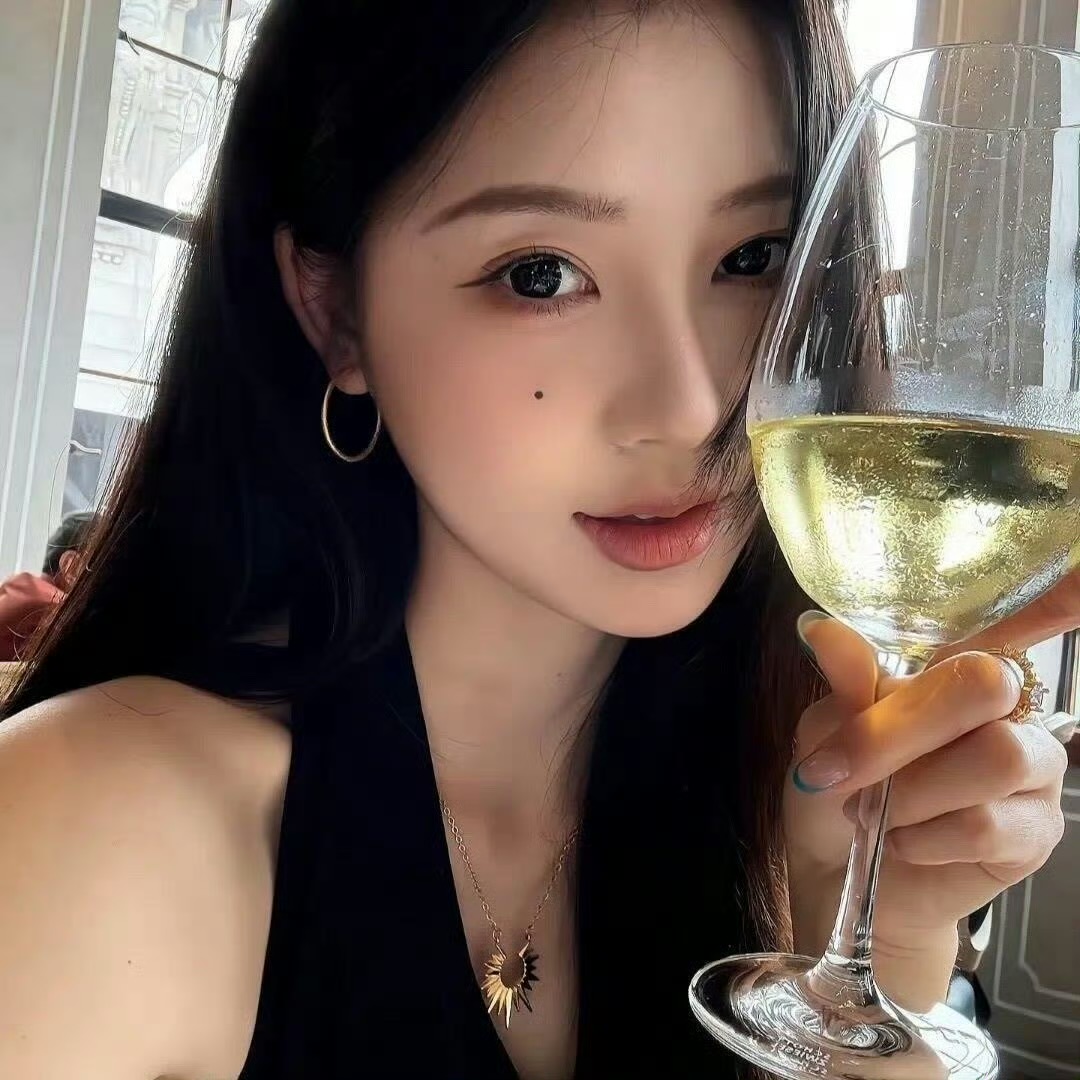 广安伴游女生 | 张诗涵的资料