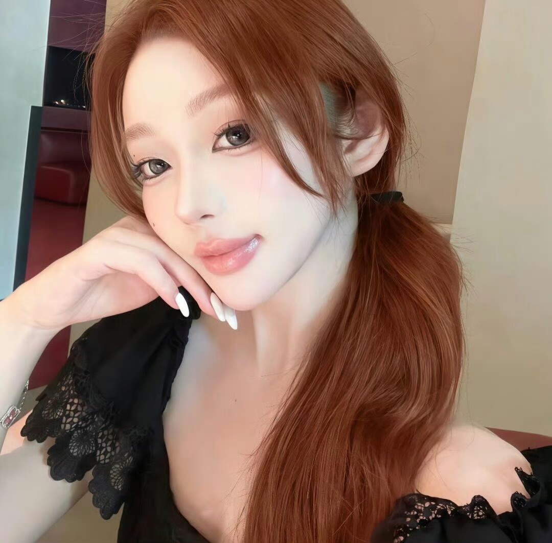 广安伴游女生 | Victoria LiLI的资料